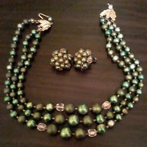 Vintage Jewelry - VINTAGE EARRINGS NECKLACE Vintage Jewelry - VINTAGE EARRINGS NECKLACE